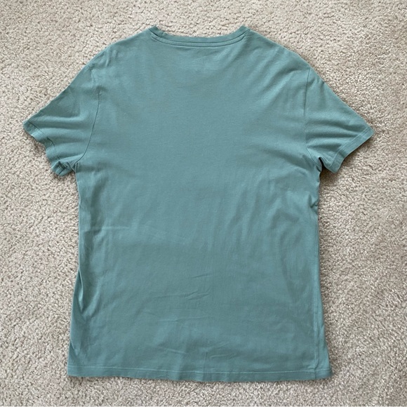 H&M Tee - Picture 2 of 4